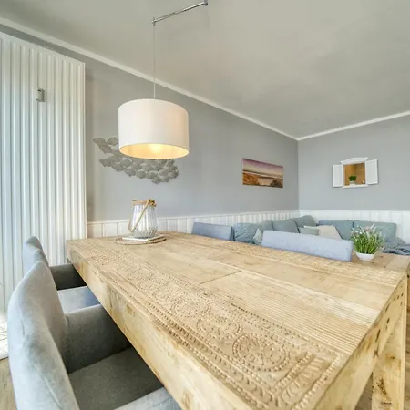 - Haus G, App 0g0903 *